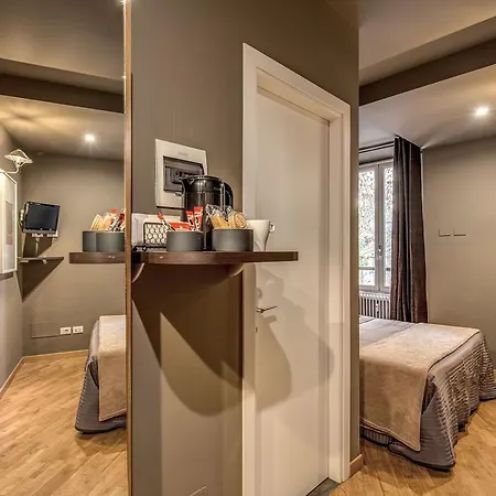 ゼロ6 ゲスト ハウス 4*